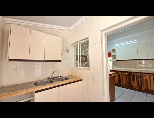 3 BEDROOM FREEHOLD TO LET IN FLAMWOOD